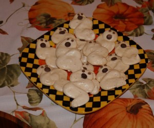 spooky meringues 2